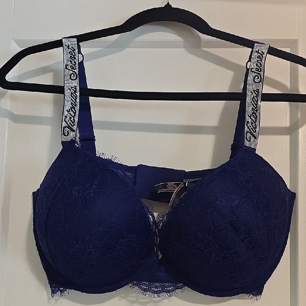 Victoria's Secret Navy Lace Bra